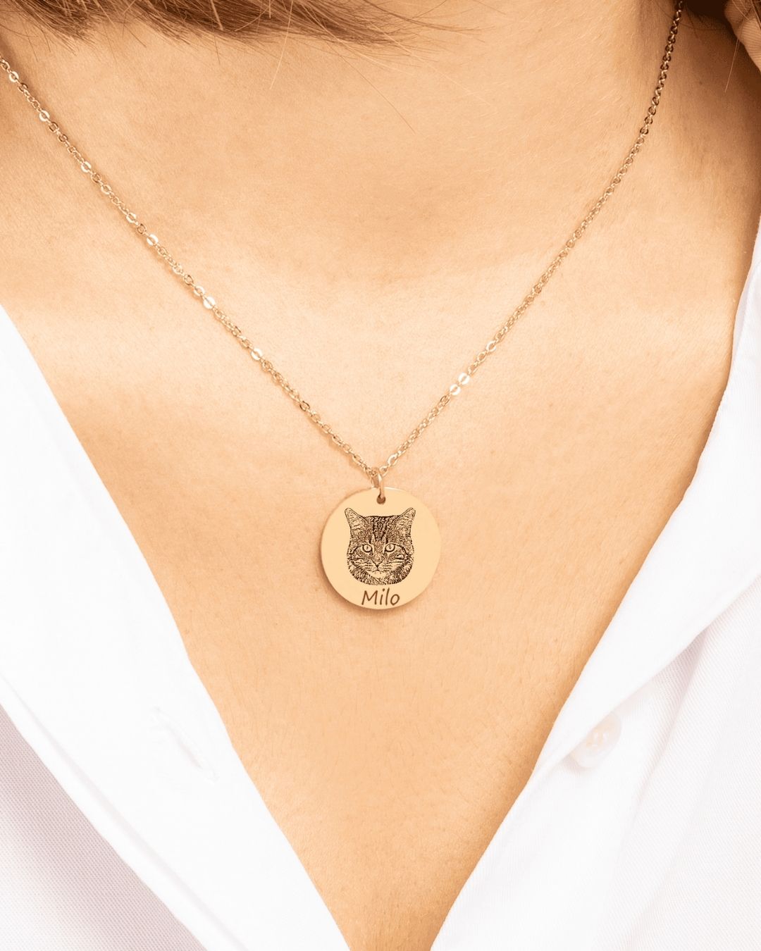 Pet Portrait Necklace Circle – Personalized Engraving with Your Photo
