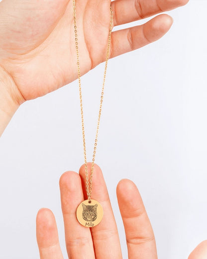 Pet Portrait Necklace Circle – Personalized Engraving with Your Photo